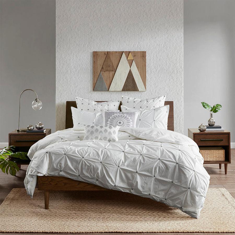 Olliix.com Duvet & Duvet Sets - Masie Full/Queen 3 Piece Elastic Embroidered Cotton Duvet Cover Set White