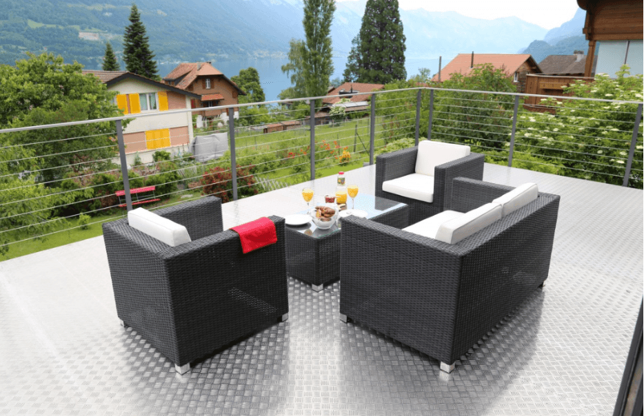 transform your garden with outdoor furniture
