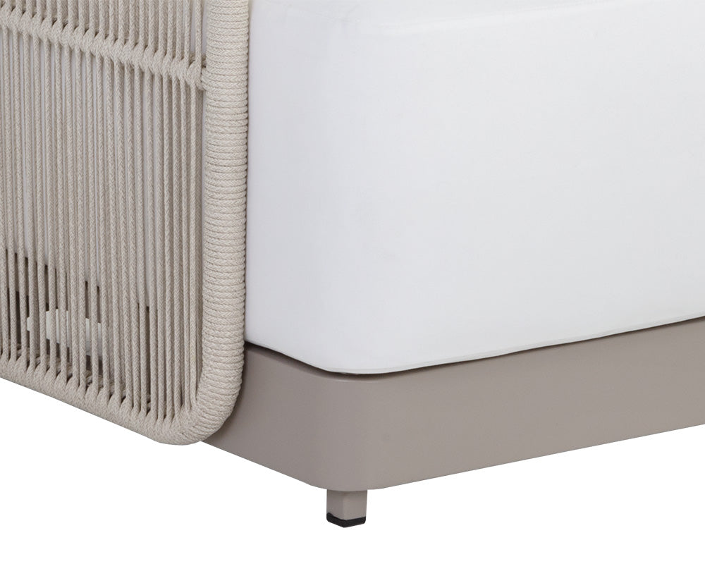 SUNPAN Outdoor Sofas - Allariz Sofa - Greige - Stinson White