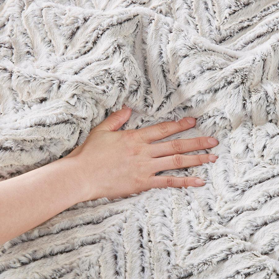 Olliix.com Comforters & Blankets - Adelyn Ultra Plush Down Alternative Comforter Set Ivory Full/Queen