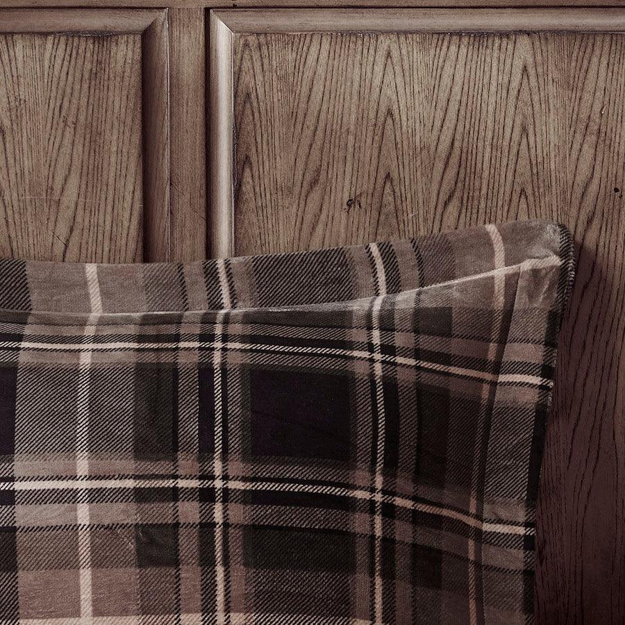 Olliix.com Comforters & Blankets - Alton King Lodge & Cabin Plush to Sherpa Down Alternative Comforter Set Brown &