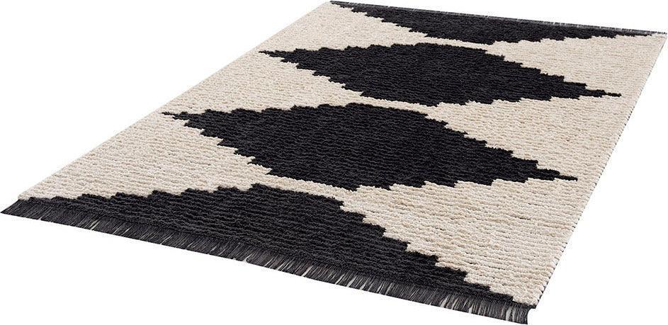 Olliix.com Indoor Rugs - Amanda 6x9 Area Rug Black & Ivory