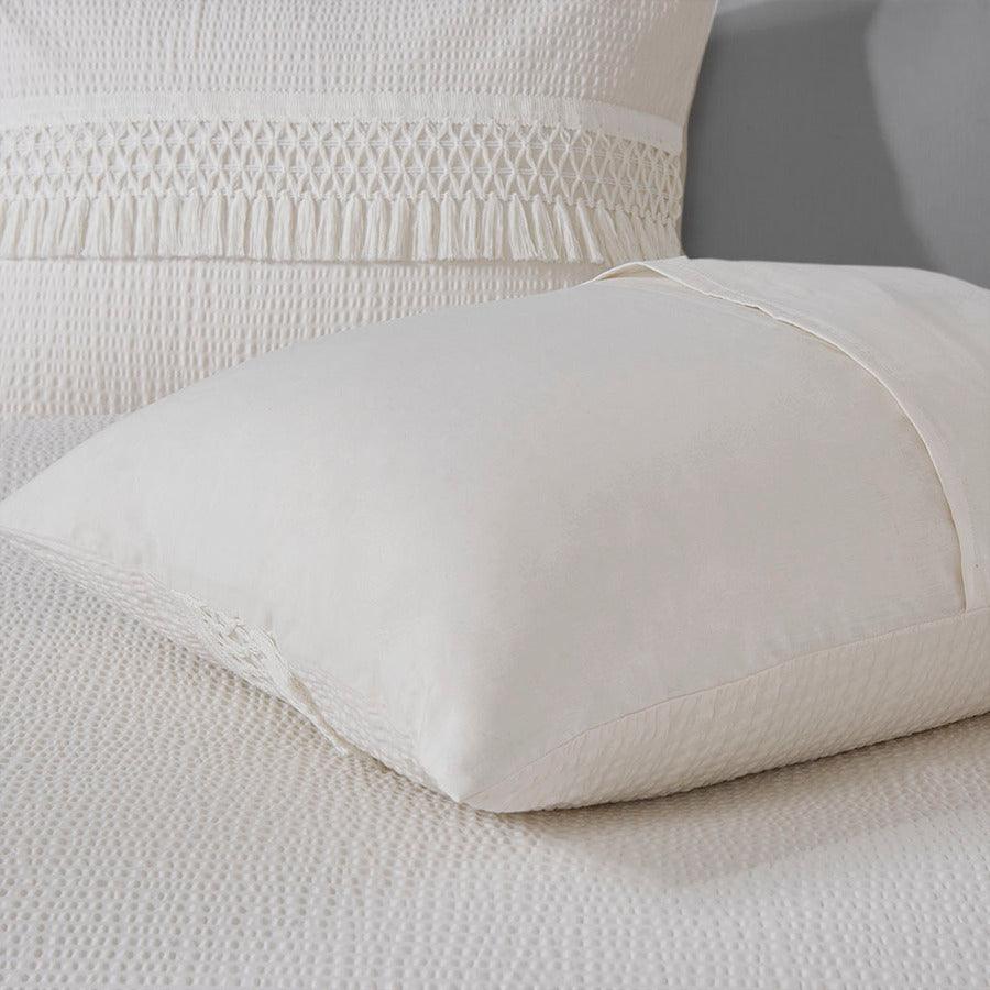 Olliix.com Comforters & Blankets - Amaya 3 Piece Cotton Seersucker Comforter Set Ivory King/Cal King
