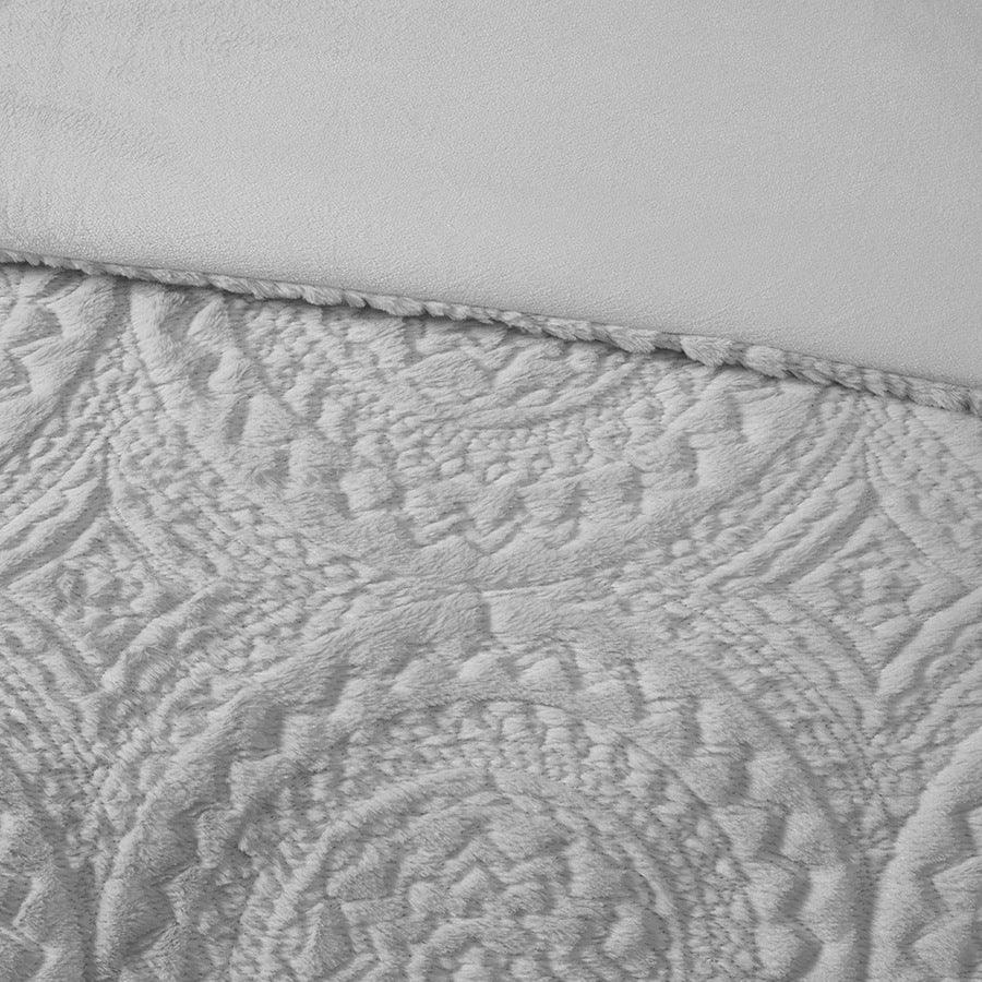 Olliix.com Comforters & Blankets - Arya Embroidered 36 " W Medallion Faux Fur Ultra Plush Comforter Mini Set Gray King/Cal King