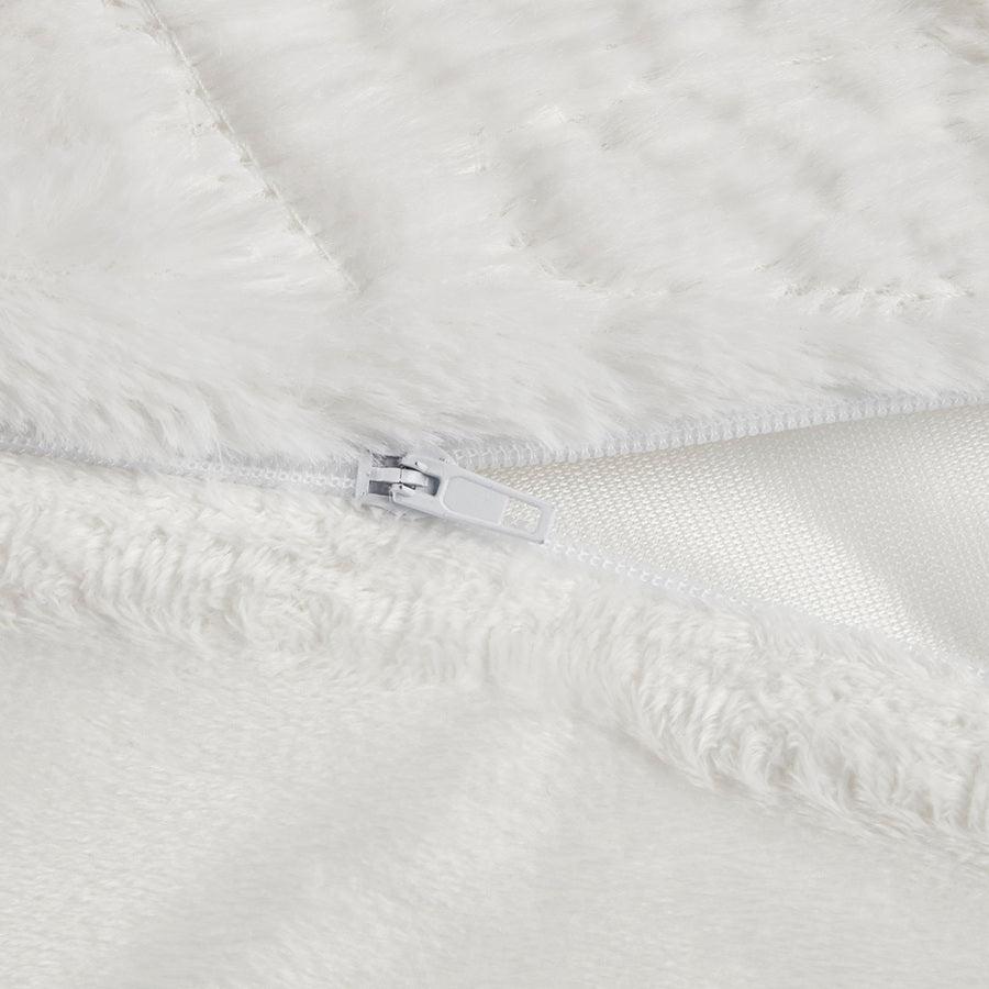 Olliix.com Duvet & Duvet Sets - Arya Embroidered Medallion Faux Fur Ultra Plush Duvet Cover Set Full/Queen Ivory