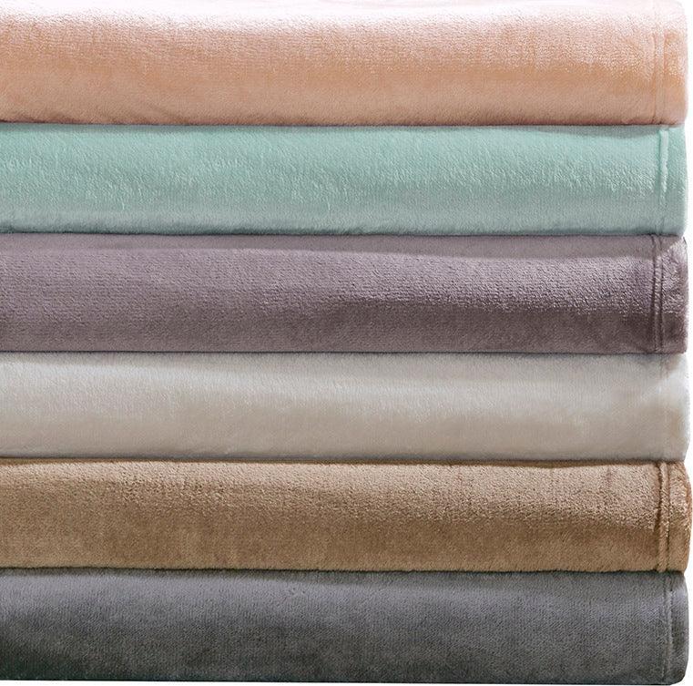 Olliix.com Comforters & Blankets - Blanket Blush MP51-4637