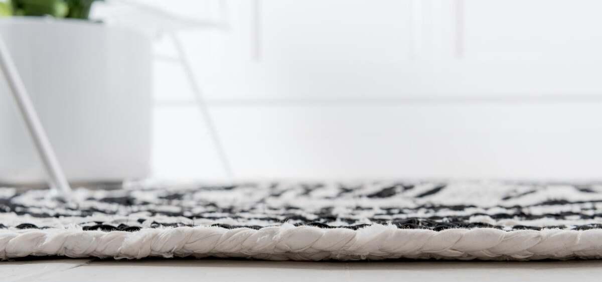 Unique Loom Indoor Rugs - Braided Chindi Comfort 8x10 Oval Oval Rug Black