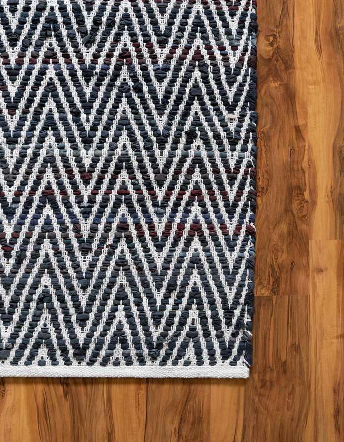 Unique Loom Indoor Rugs - Chindi Chevron Coastal 10x14 Rectangular Rug Black