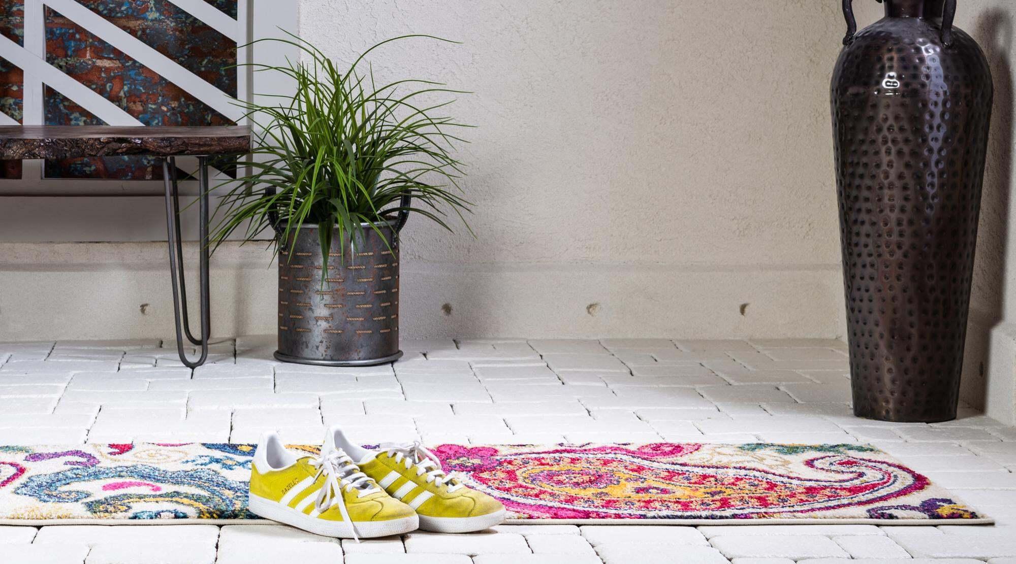 Unique Loom Indoor Rugs - Estrella Paisley 6 Ft Runner Rug Beige & Multicolor