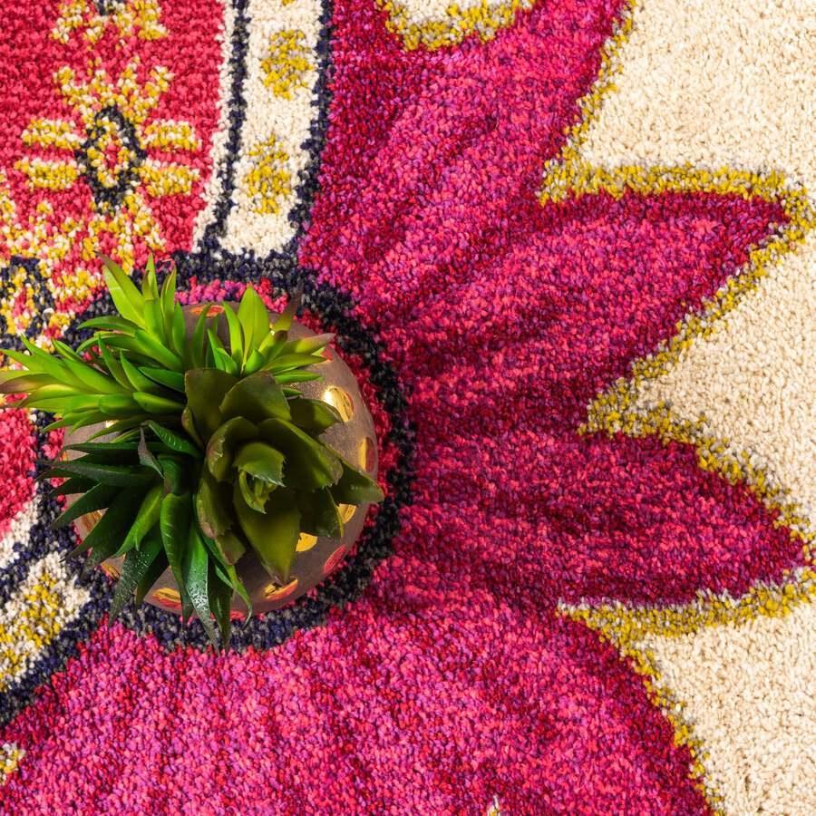 Unique Loom Indoor Rugs - Estrella Paisley Palace Beige & Pink