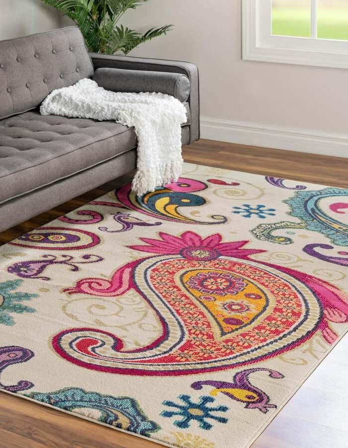 Unique Loom Indoor Rugs - Estrella Paisley Palace Beige & Pink