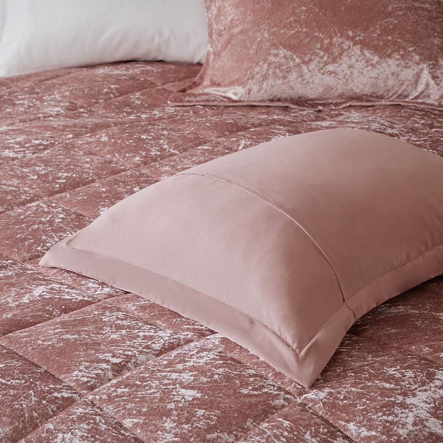 Olliix.com Comforters & Blankets - Felicia Casual Velvet Comforter Set Blush King/Cal King