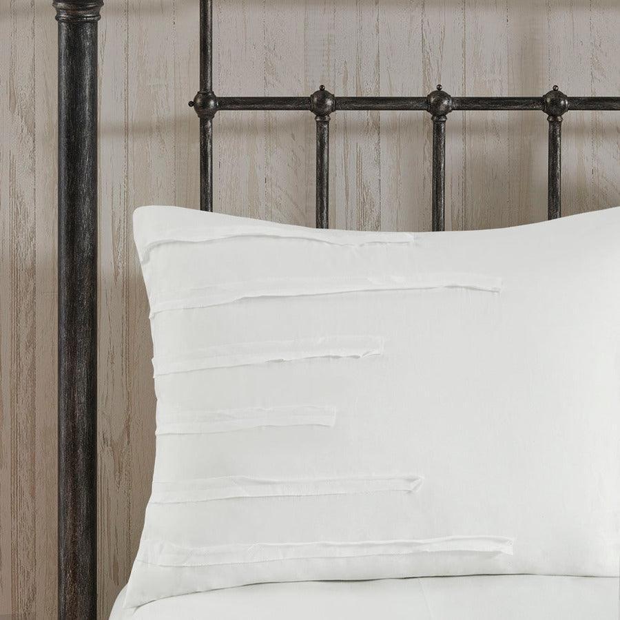 Olliix.com Comforters & Blankets - Jenda 8 Piece Comforter Set White King