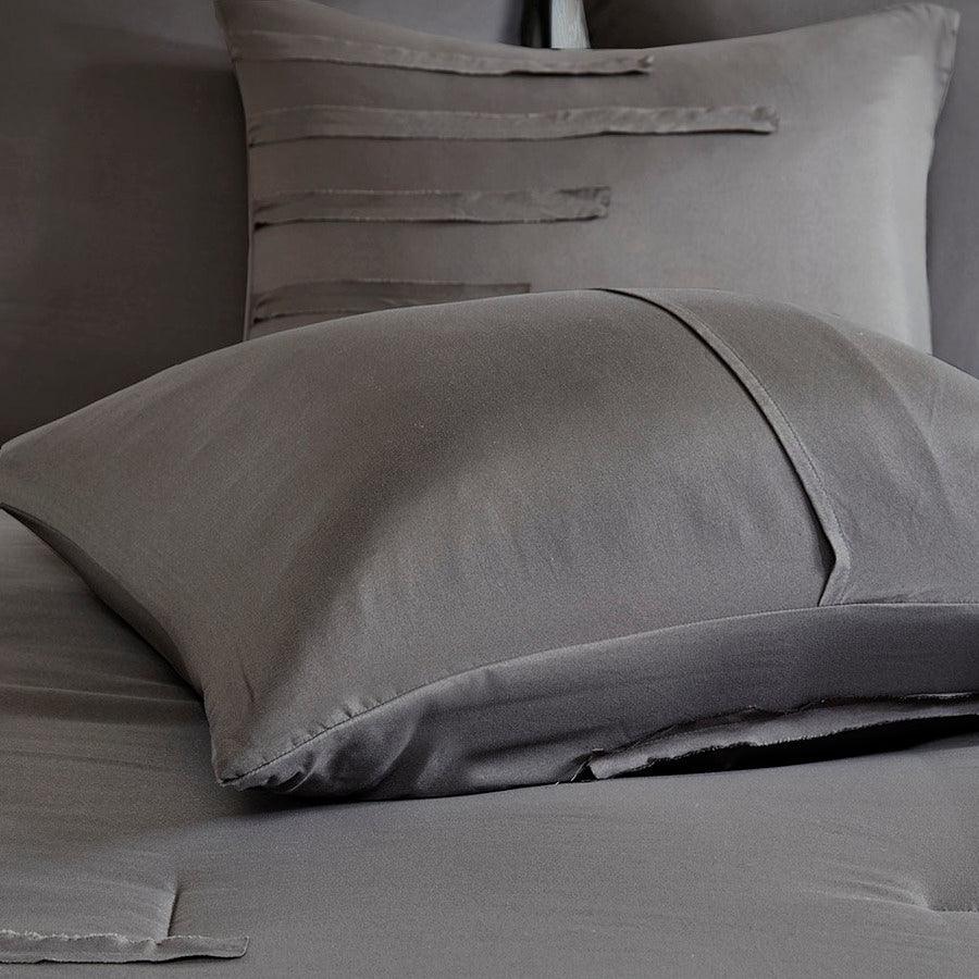 Olliix.com Comforters & Blankets - Jenda Queen 8 Piece Comforter Set Gray