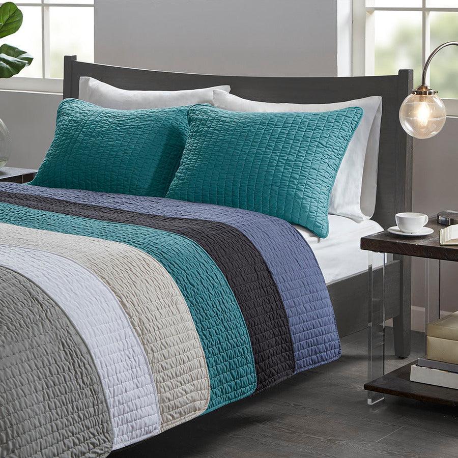 Olliix.com Comforters & Blankets - Keaton Full/Queen Reversible Coverlet Set Cream