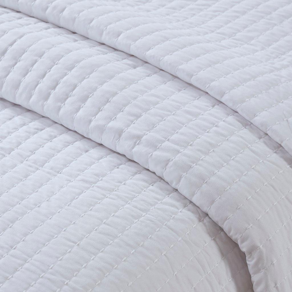 Olliix.com Comforters & Blankets - Keaton Twin/Twin XL 2-Piece Reversible Coverlet Set White