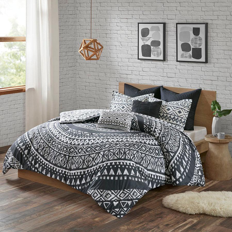 Olliix.com Comforters & Blankets - Larisa 7 Piece Cotton Reversible Comforter Set Black King/Cal King