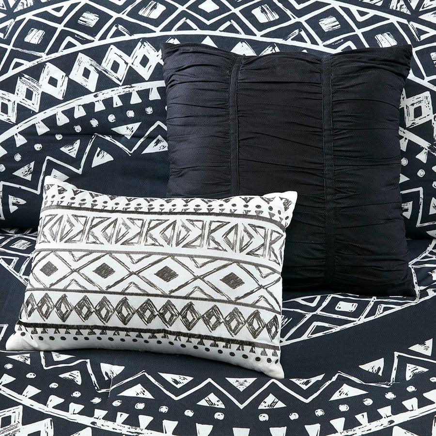 Olliix.com Comforters & Blankets - Larisa 7 Piece Cotton Reversible Comforter Set Black King/Cal King