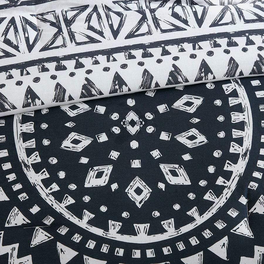 Olliix.com Comforters & Blankets - Larisa 7 Piece Cotton Reversible Comforter Set Black King/Cal King