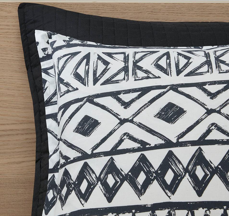 Olliix.com Comforters & Blankets - Larisa 7 Piece Cotton Reversible Comforter Set Black King/Cal King