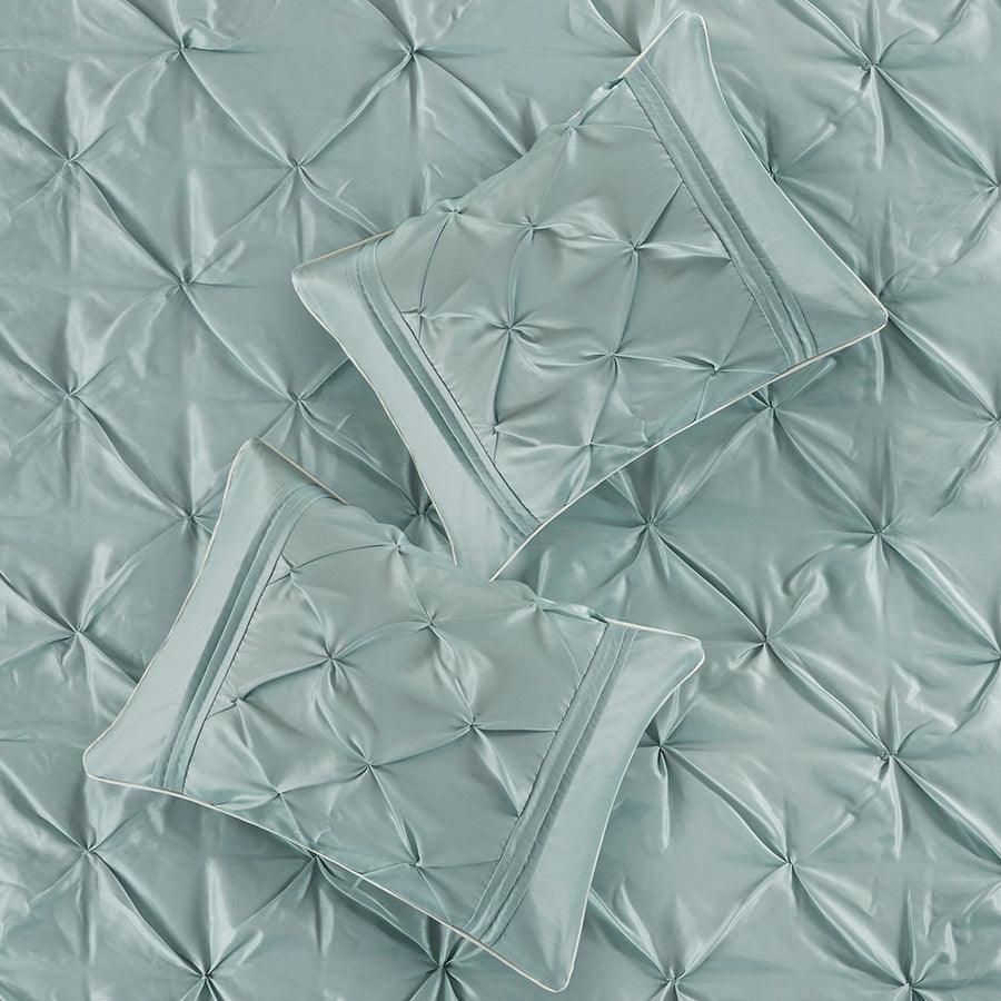 Olliix.com Comforters & Blankets - Laurel Farm House 7 Piece Tufted Comforter Set Seafoam King
