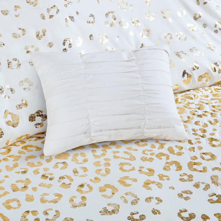 Olliix.com Comforters & Blankets - Lillie Transitional Metallic Animal Printed Comforter Set Ivory | Gold King/Cal King