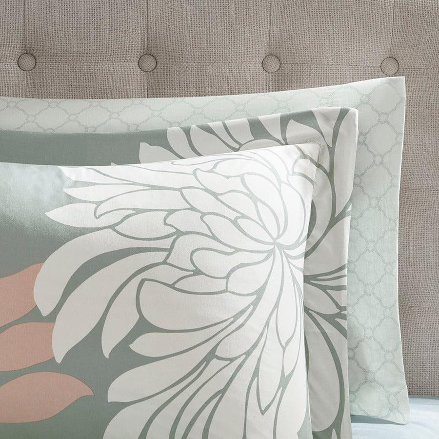 Olliix.com Comforters & Blankets - Maible King Complete Transitional Comforter and Cotton Sheet Set Blush & Gray