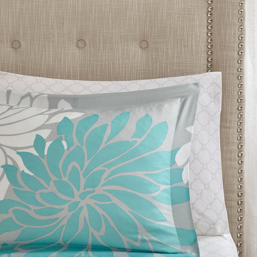 Olliix.com Comforters & Blankets - Maible Transitional Complete Comforter and Cotton Sheet Set Aqua Cal King