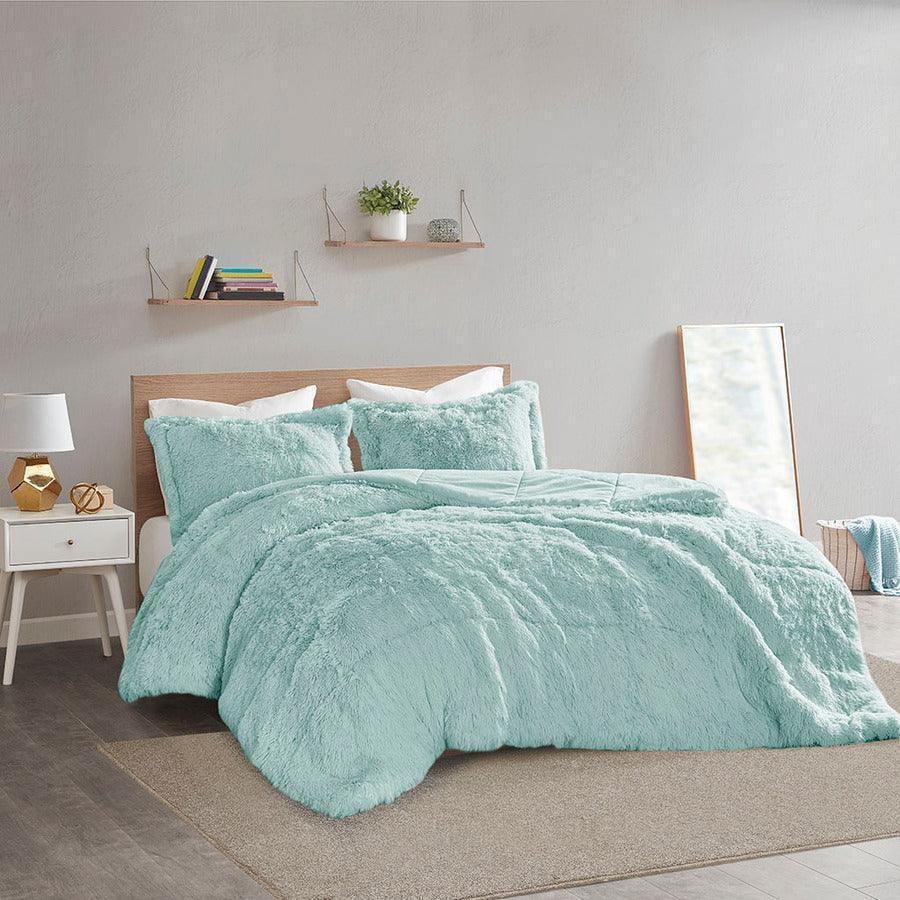 Olliix.com Comforters & Blankets - Malea King/Cal King Comforter (Set) Aqua