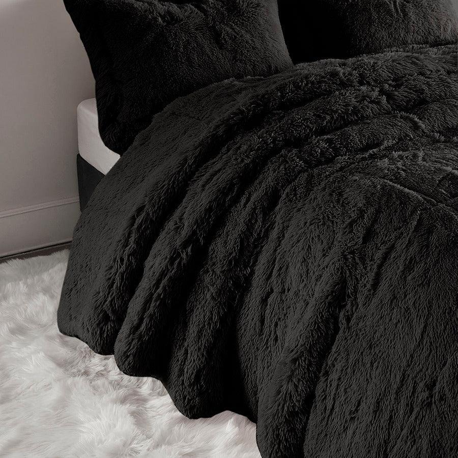 Olliix.com Comforters & Blankets - Malea King/Cal King Comforter (Set) Black