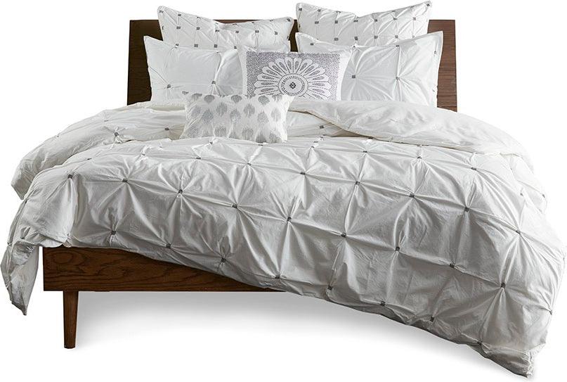 Olliix.com Duvet & Duvet Sets - Masie Full/Queen 3 Piece Elastic Embroidered Cotton Duvet Cover Set White