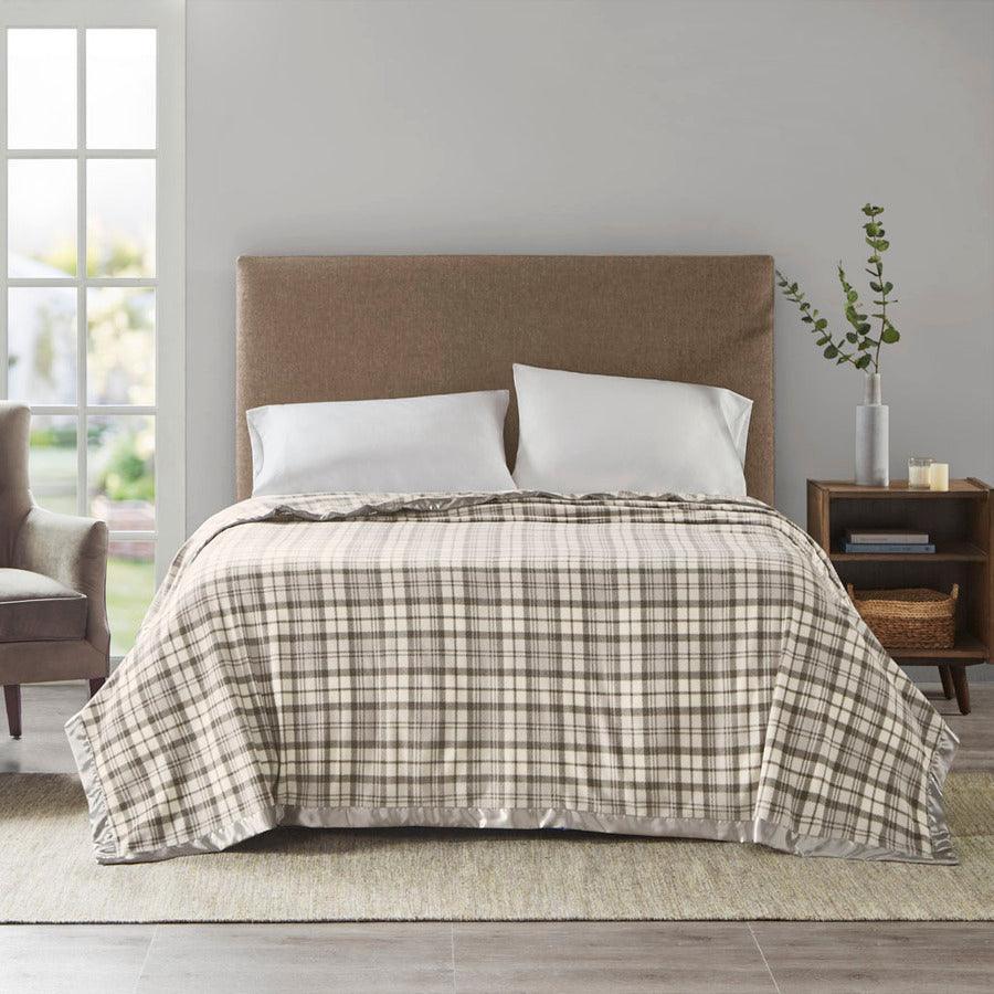 Olliix.com Comforters & Blankets - Micro Fleece Blanket King Gray Plaid