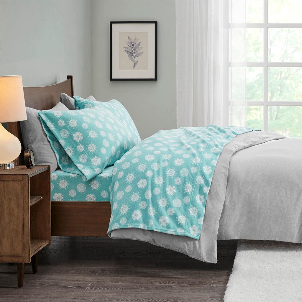 Olliix.com Sheets & Sheet Sets - Micro Fleece Queen Kintted Sheet Set Blue