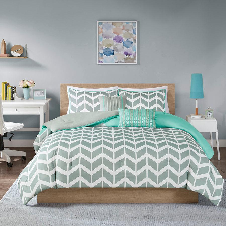 Olliix.com Comforters & Blankets - Nadia Comforter Set Teal King/Cal King