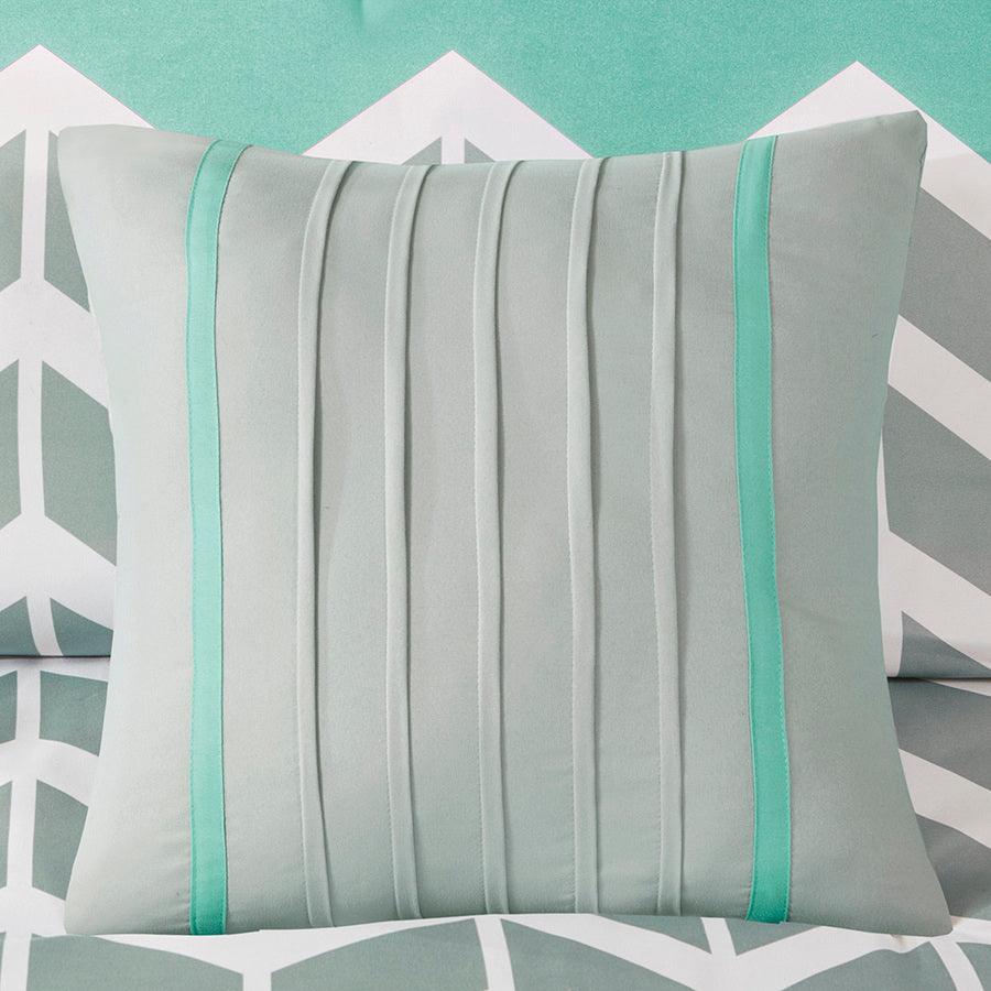 Olliix.com Comforters & Blankets - Nadia Comforter Set Teal King/Cal King