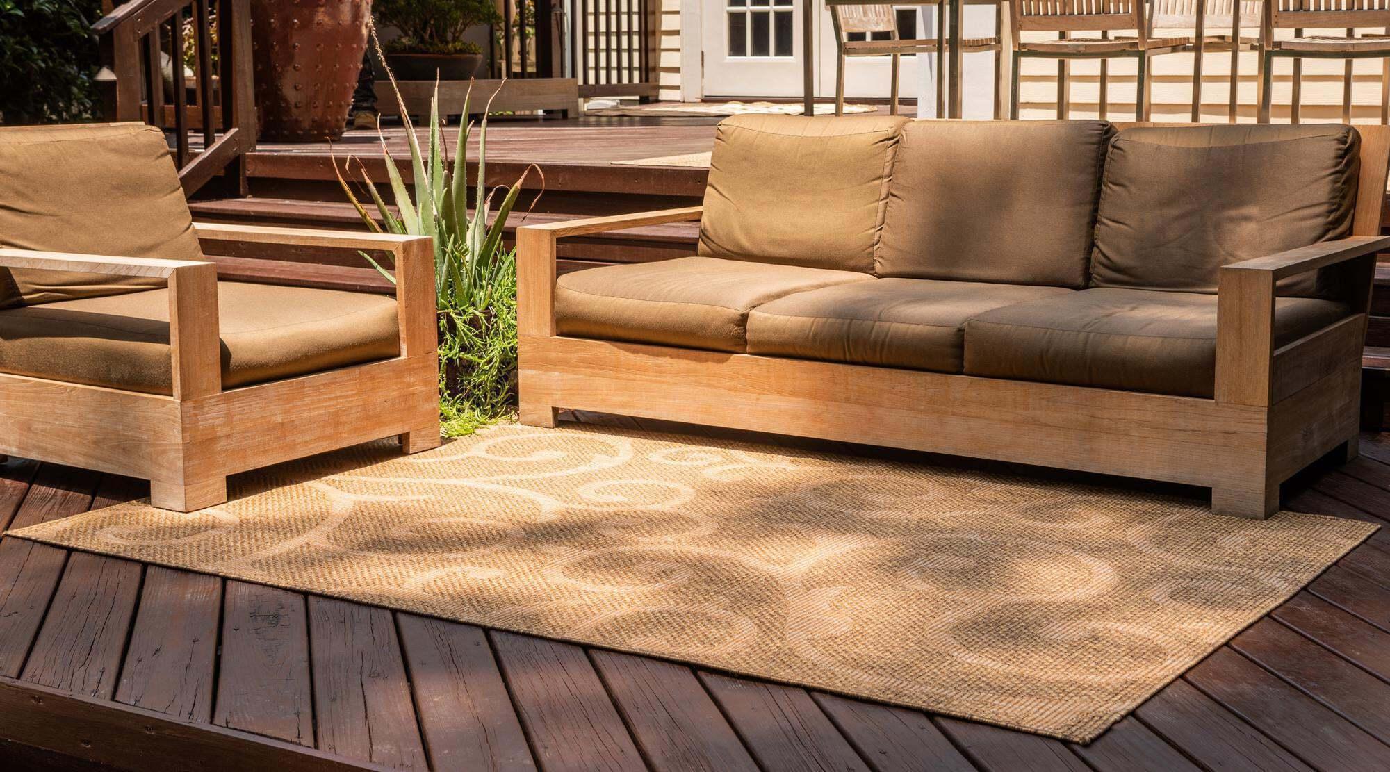 Unique Loom Outdoor Rugs - Outdoor Botanical Damask 4x6 Rug Brown & Beige