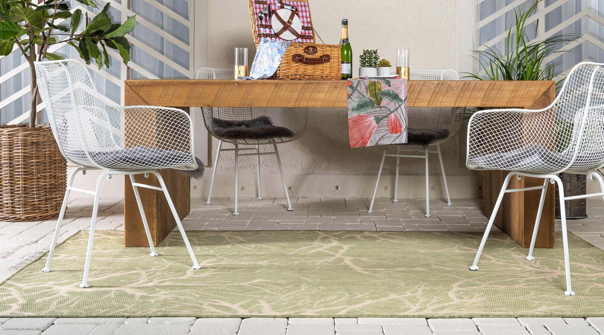 Unique Loom Outdoor Rugs - Outdoor Botanical Floral / Botanical Rectangular 8x11 Rug Light Green & Beige