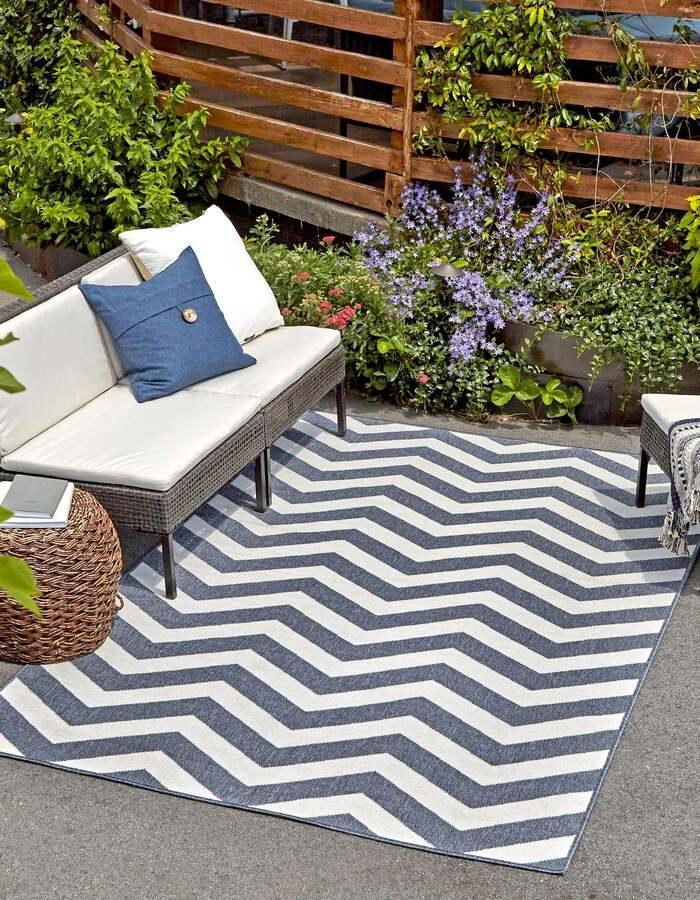Unique Loom Outdoor Rugs - Outdoor Coastal Chevron 9x12 Navy Blue & Ivory