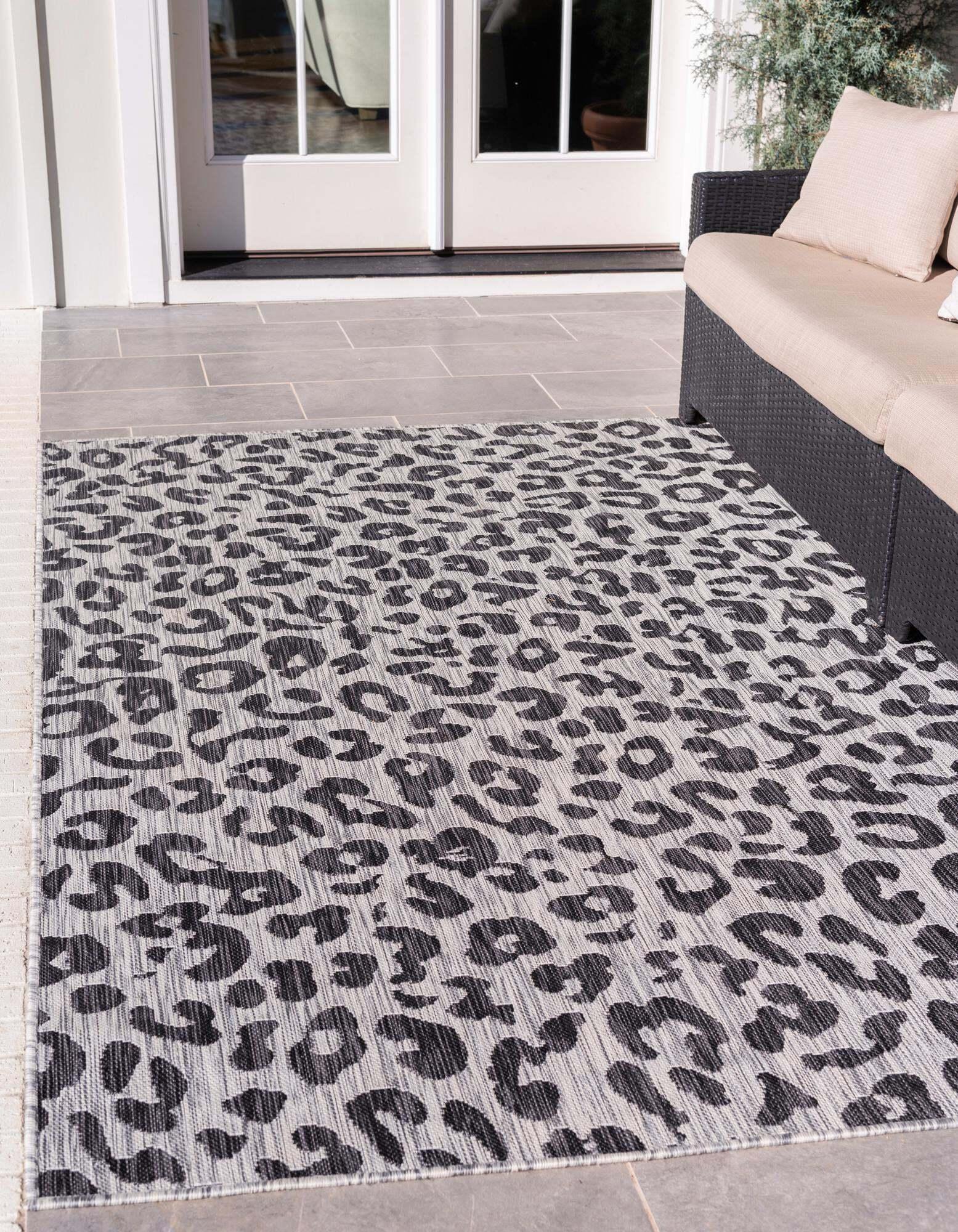 Unique Loom Outdoor Rugs - Outdoor Safari Animal Print Rectangular 9x12 Rug Black & Light Gray