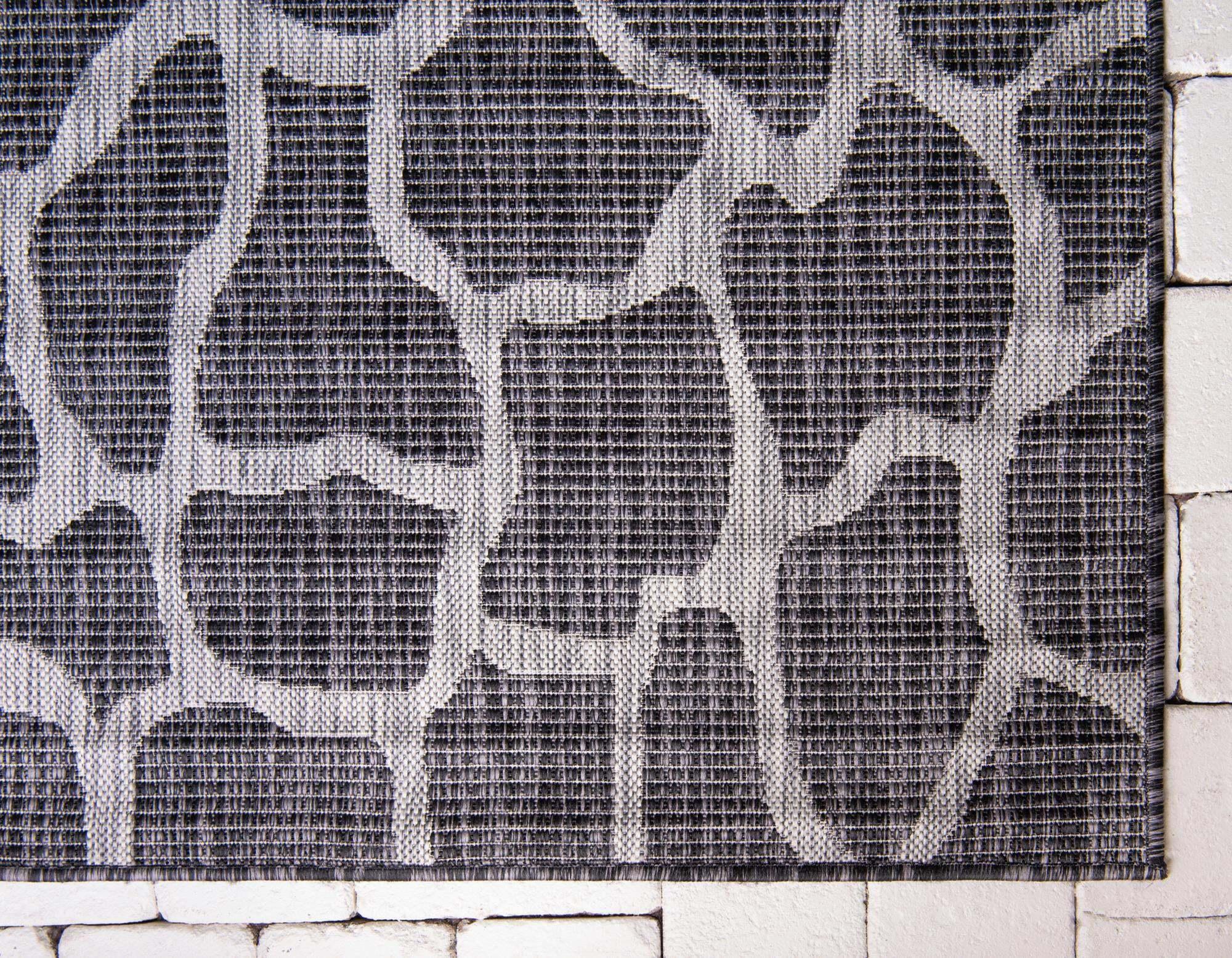 Unique Loom Outdoor Rugs - Outdoor Safari Animal Print Rectangular 9x12 Rug Dark Gray & Ivory