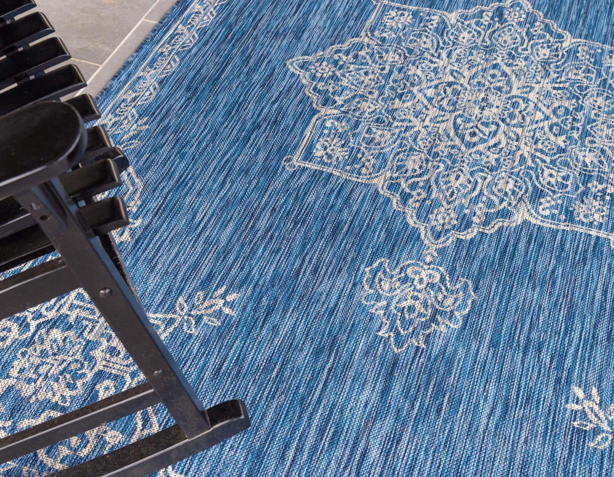 Unique Loom Outdoor Rugs - Outdoor Traditional Medallion Rectangular 8x11 Rug Blue & Ivory