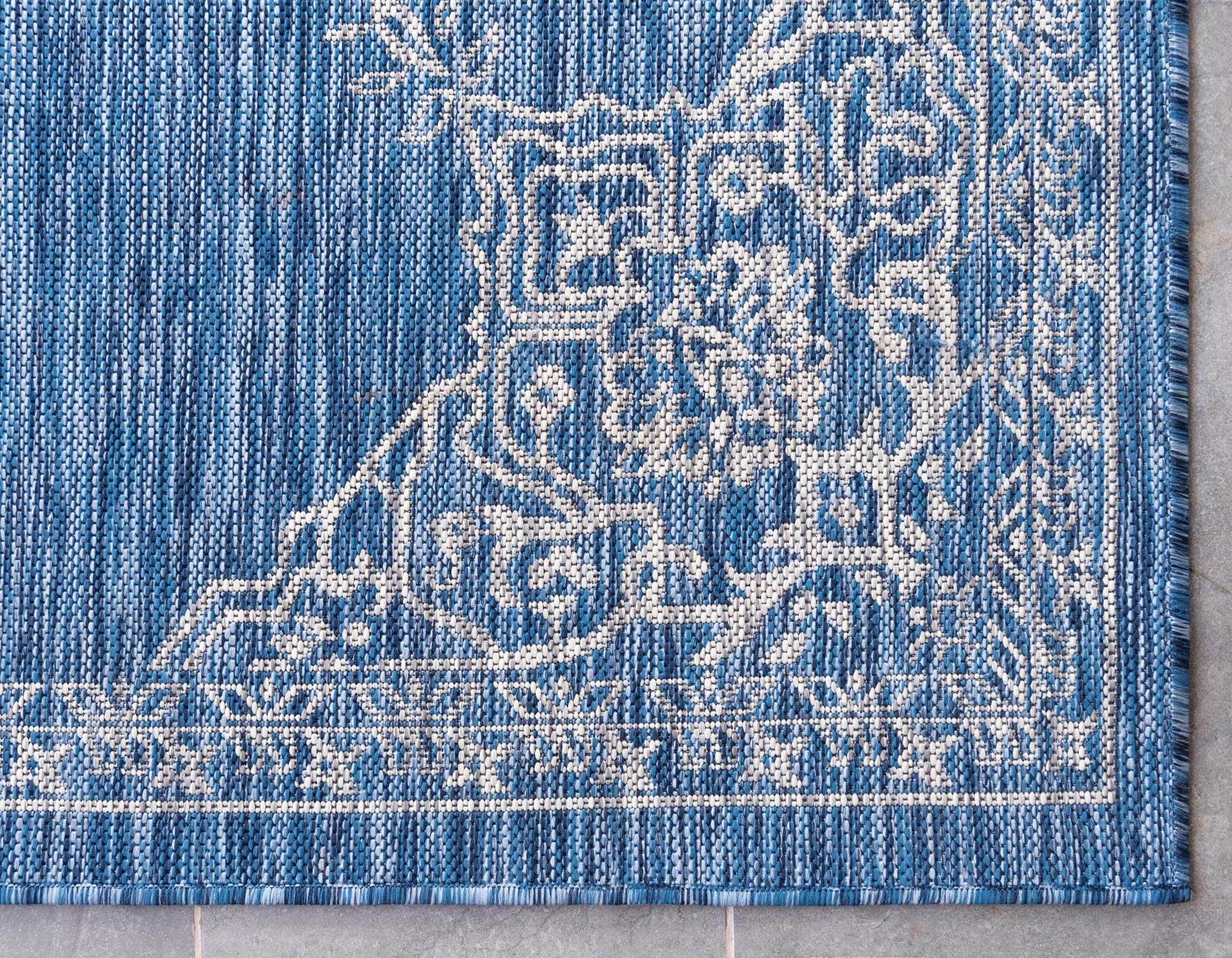 Unique Loom Outdoor Rugs - Outdoor Traditional Medallion Rectangular 8x11 Rug Blue & Ivory