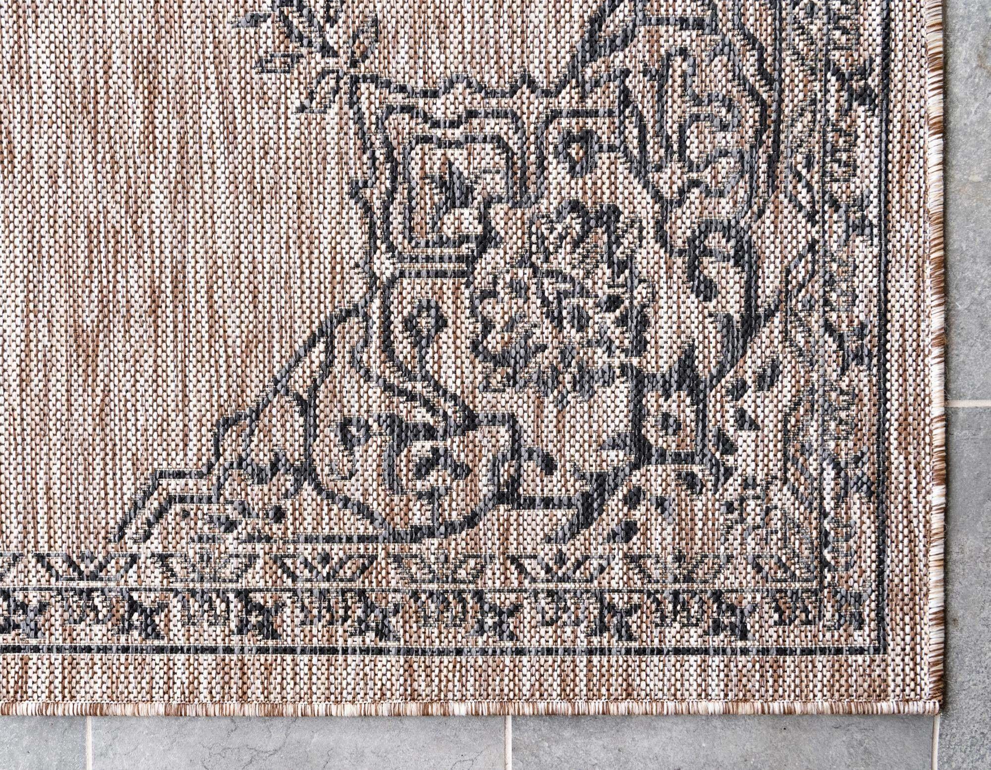 Unique Loom Outdoor Rugs - Outdoor Traditional Medallion Rectangular 9x12 Rug Beige & Black