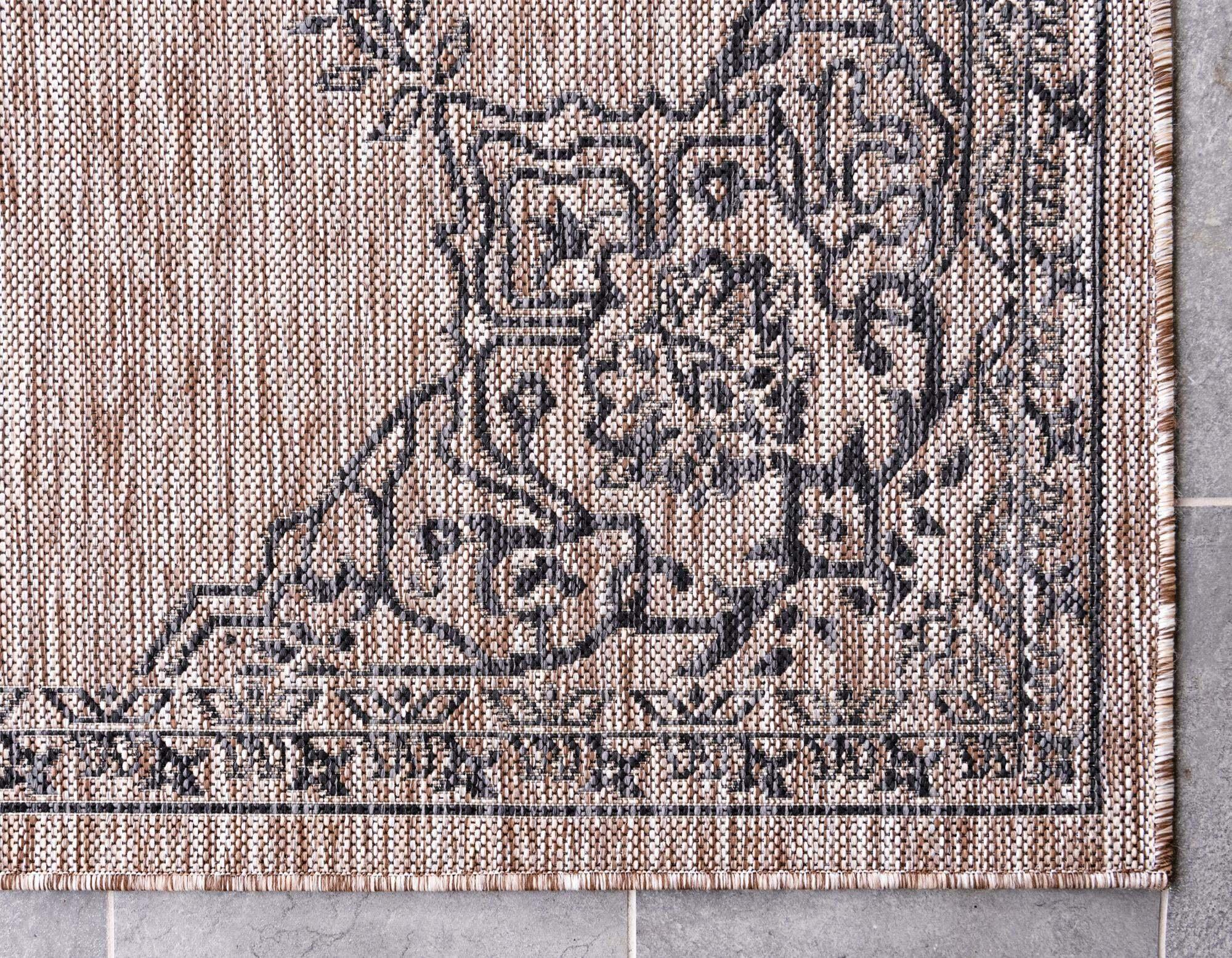 Unique Loom Outdoor Rugs - Outdoor Traditional Medallion Rectangular 9x12 Rug Beige & Black