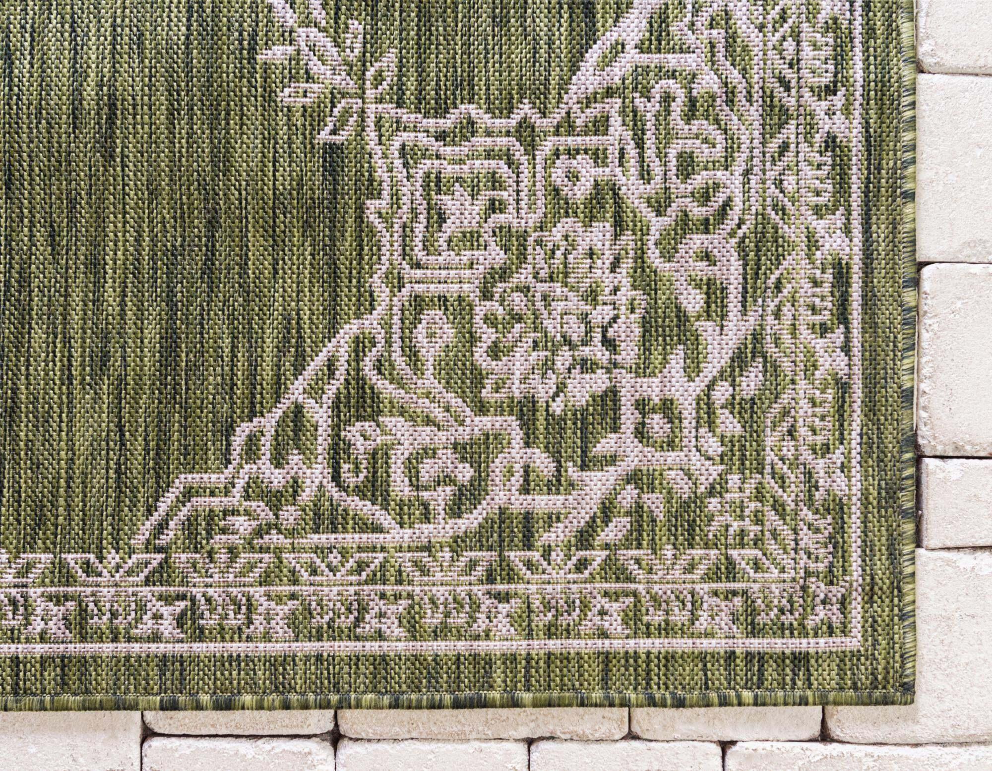 Unique Loom Outdoor Rugs - Outdoor Traditional Medallion Rectangular 9x12 Rug Green & Ivory