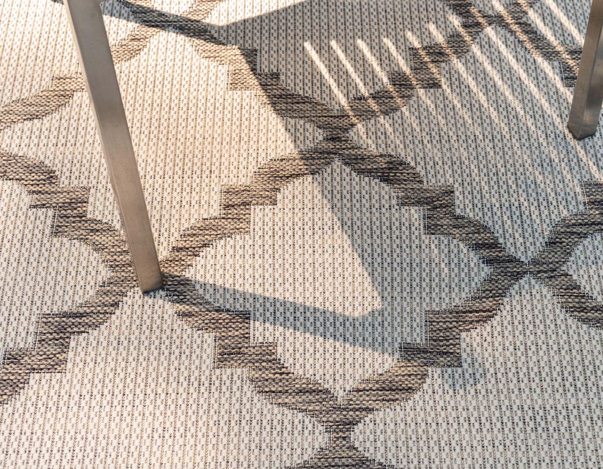 Unique Loom Outdoor Rugs - Outdoor Trellis Geometric Rectangular 8x11 Rug Beige & Brown