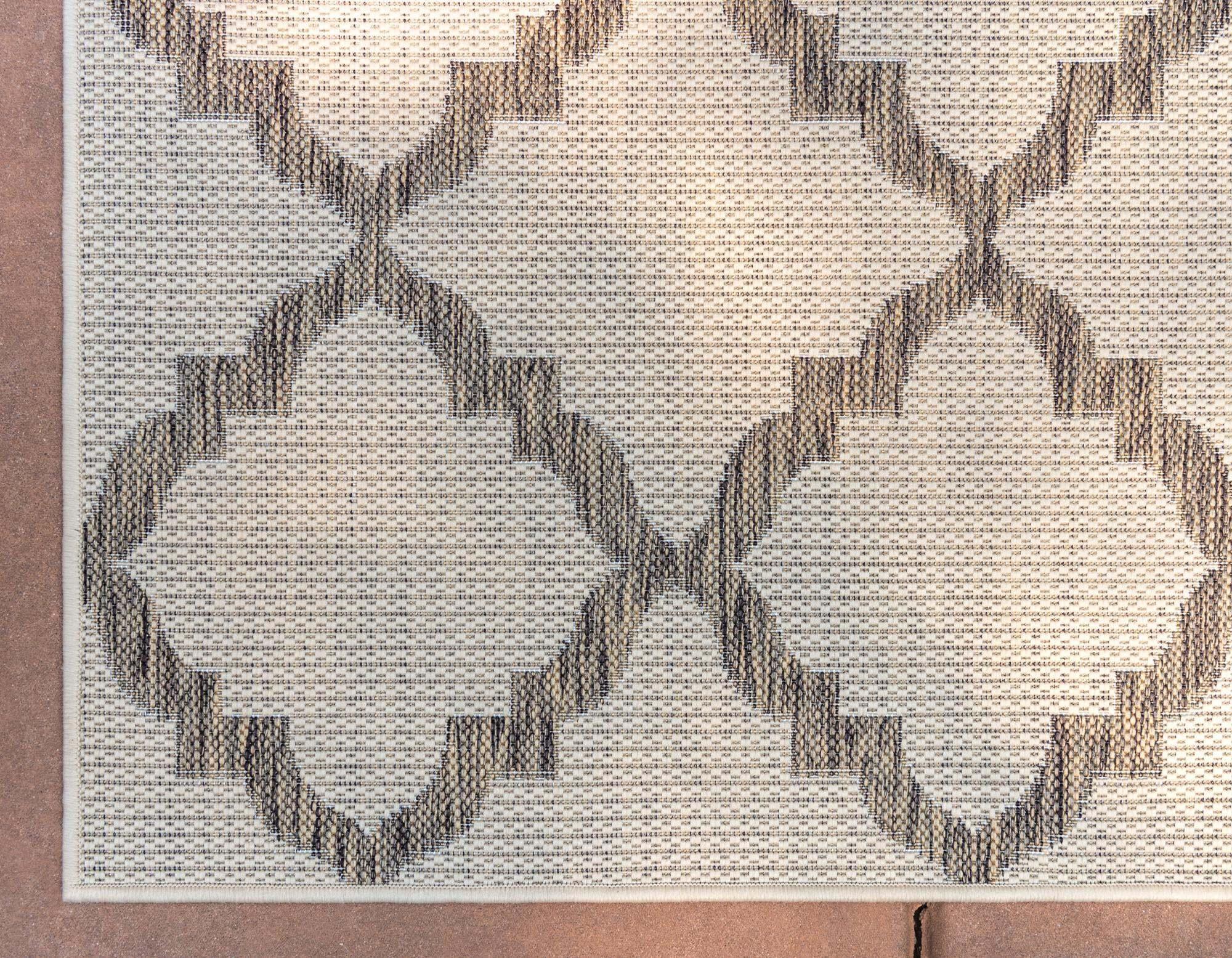 Unique Loom Outdoor Rugs - Outdoor Trellis Geometric Rectangular 8x11 Rug Beige & Brown