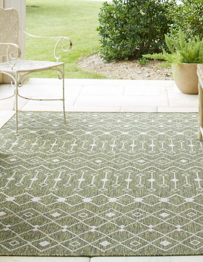 Unique Loom Outdoor Rugs - Outdoor Trellis Tribal 10x14 Rectangular Rug Green