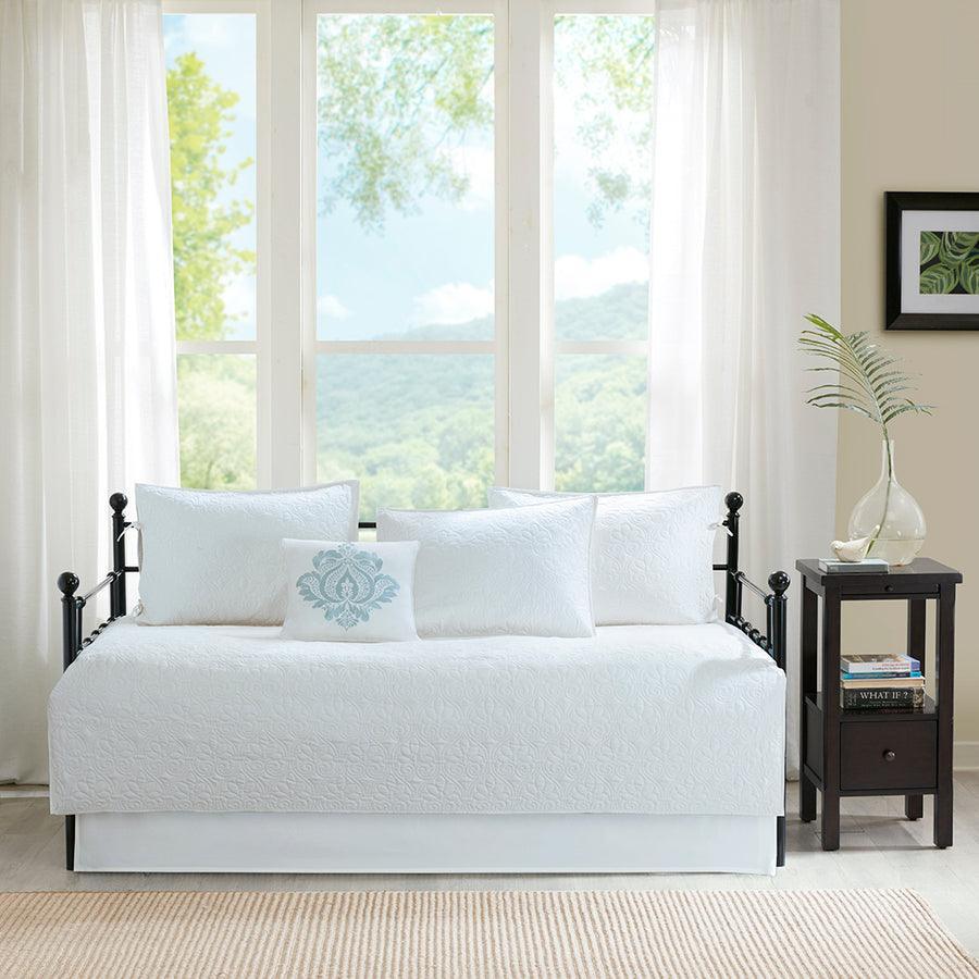 Olliix.com Comforters & Blankets - Quebec Daybed 6 Piece Reversible Daybed Cover Set White