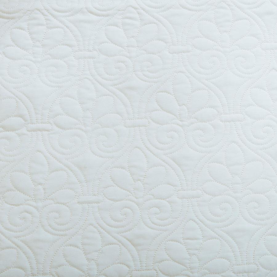 Olliix.com Comforters & Blankets - Quebec Daybed 6 Piece Reversible Daybed Cover Set White
